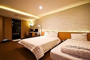Comma Hotel Pusan Motel