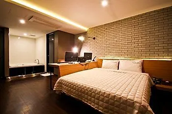 Comma Hotel Pusan Motel