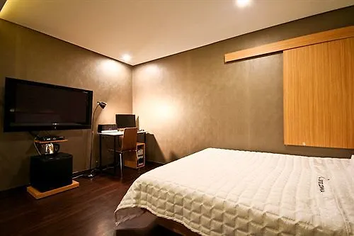 Comma Hotel Pusan